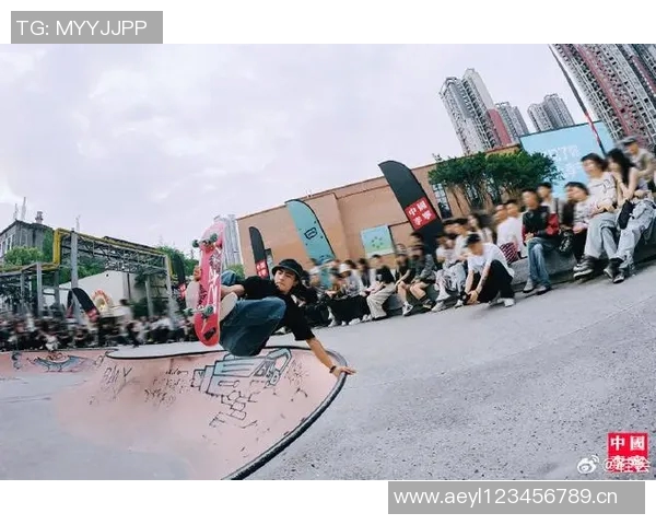 成都滑板队包夹战术革新探秘与实践分享 成都滑板队包夹战术革新探秘与实践分享